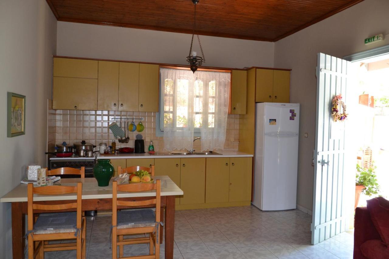 Mihaila Seaside: 2 Bedroom Bungalows Kefalonia Spartià Buitenkant foto
