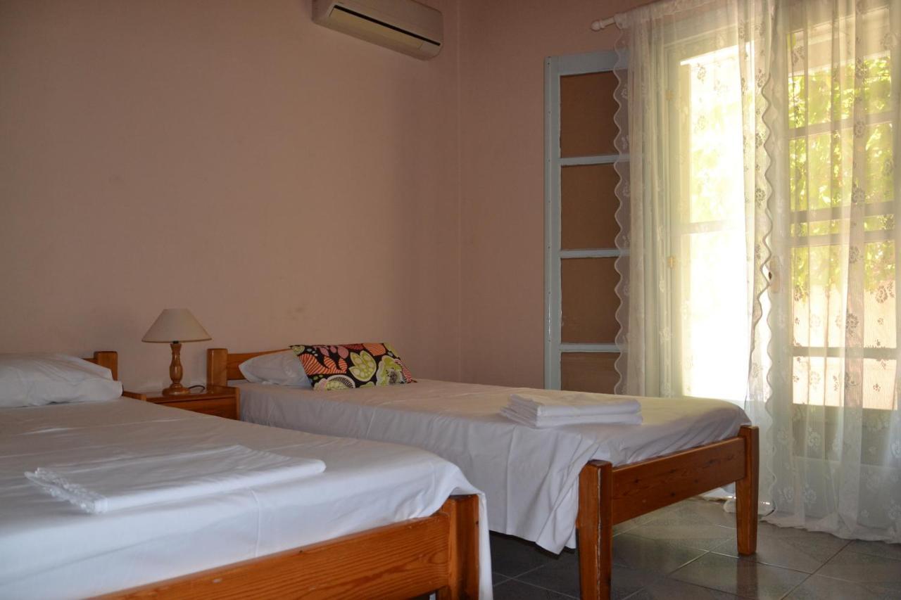 Mihaila Seaside: 2 Bedroom Bungalows Kefalonia Spartià Buitenkant foto