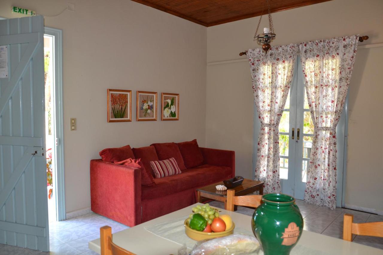 Mihaila Seaside: 2 Bedroom Bungalows Kefalonia Spartià Buitenkant foto